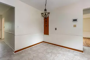 2398 Beverly Pl, Columbus, OH 43209 - Photo 15