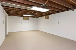 2398 Beverly Pl, Columbus, OH 43209 - Photo 27