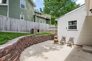 215 N 13th St, Newark, OH 43055 - Photo 35
