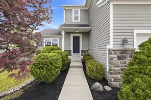 565 Rolling Acre Dr, Lithopolis, OH 43136 - Photo 3