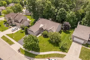 2892 Tweed Ct, Lewis Center, OH 43035 - Photo 3