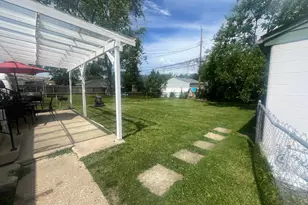 4730 Edinburgh Ln, Columbus, OH 43229 - Photo 3