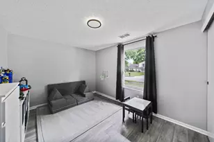 2224 Kilbourne Ave, Columbus, OH 43229 - Photo 23