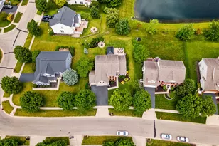 2025 Alum Village Dr, Lewis Center, OH 43035 - Photo 47