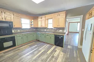 634 Cherry St, Galion, OH 44833 - Photo 15