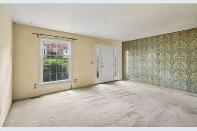 601 Dlyn Street, Columbus, OH 43228 - Photo 3