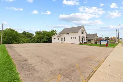 1045-1049 N Main Street, Bellefontaine, OH 43311 - Photo 3