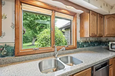 7630 Essington Circle, Dayton, OH 45459 - Photo 19