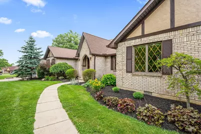 7630 Essington Circle, Dayton, OH 45459 - Photo 3