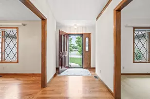 7630 Essington Cir, Dayton, OH 45459 - Photo 7