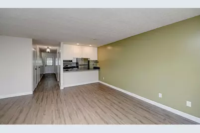4705 Hobson Drive #3D, Columbus, OH 43228 - Photo 13