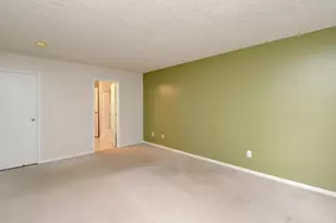 4705 Hobson Dr, Columbus, OH 43228 - Photo 25