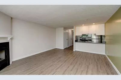 4705 Hobson Drive #3D, Columbus, OH 43228 - Photo 9