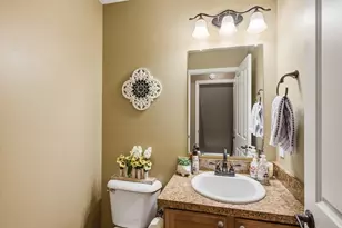 6403 Walnut Fork Dr, Westerville, OH 43081 - Photo 9