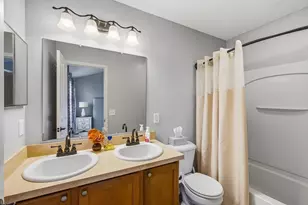 6403 Walnut Fork Dr, Westerville, OH 43081 - Photo 19