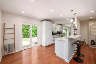 996 Kenwood Ln, Columbus, OH 43220 - Photo 15
