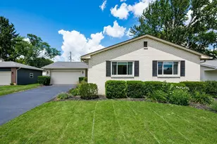 996 Kenwood Ln, Columbus, OH 43220 - Photo 3
