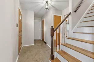 318 Apache Cir, Westerville, OH 43081 - Photo 15