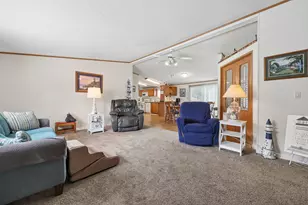 1100 Thornwood Dr SW, Heath, OH 43056 - Photo 7