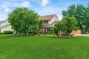 10224 Fairfax Dr, Pickerington, OH 43147 - Photo 1