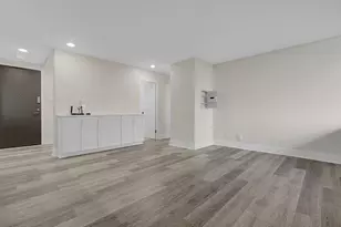 1000 Urlin Ave, Columbus, OH 43212 - Photo 23
