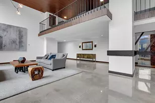 1000 Urlin Ave, Columbus, OH 43212 - Photo 3