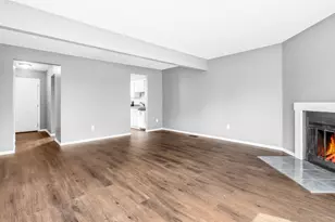 7660 Exploration Dr, Columbus, OH 43085 - Photo 9