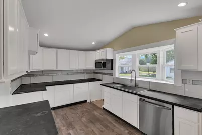 241 S High Street, Pataskala, OH 43062 - Photo 11