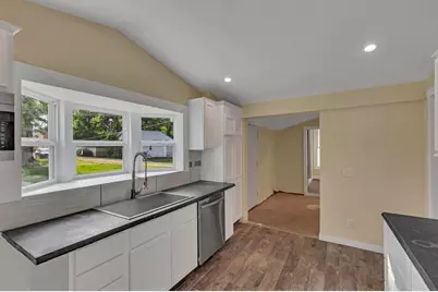 241 S High Street, Pataskala, OH 43062 - Photo 13