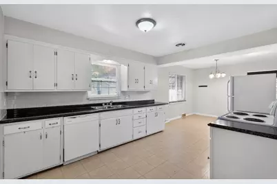 2745 Regina Avenue, Columbus, OH 43204 - Photo 15