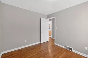 2745 Regina Ave, Columbus, OH 43204 - Photo 21