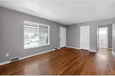 2745 Regina Avenue, Columbus, OH 43204 - Photo 7