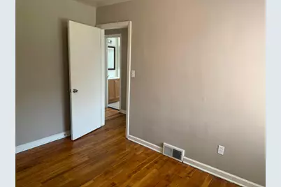 2745 Regina Avenue, Columbus, OH 43204 - Photo 9