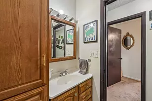 1479 Cottonwood Dr, Columbus, OH 43229 - Photo 31