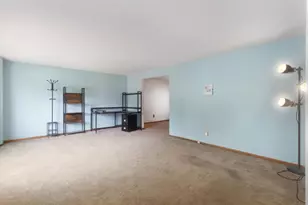 673 Groton Pl, Columbus, OH 43213 - Photo 3