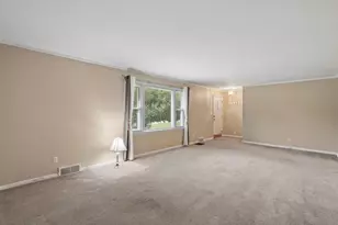 1909 N Columbus St, Lancaster, OH 43130 - Photo 7