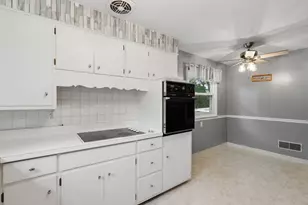 1909 N Columbus St, Lancaster, OH 43130 - Photo 9