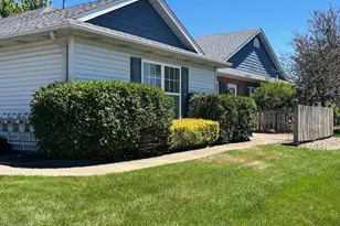 532 Heather Woods Dr, Elyria, OH 44035 - Photo 3
