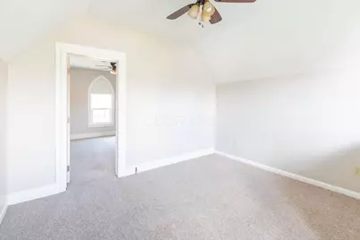 64 W Center Street, London, OH 43140 - Photo 17