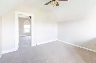 64 W Center St, London, OH 43140 - Photo 17