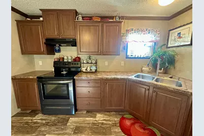 209 Villa Drive, Circleville, OH 43113 - Photo 9