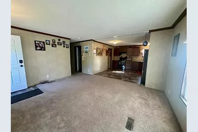 209 Villa Drive, Circleville, OH 43113 - Photo 7