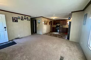 209 Villa Dr, Circleville, OH 43113 - Photo 7