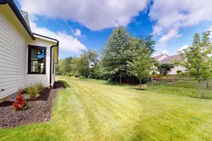3277 Briarwood Ln, Lewis Center, OH 43035 - Photo 5
