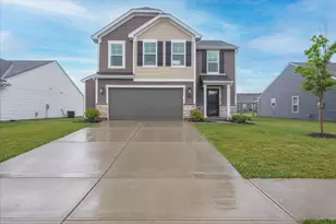 1220 Timber Gln Dr, Wilmington, OH 45177 - Photo 1