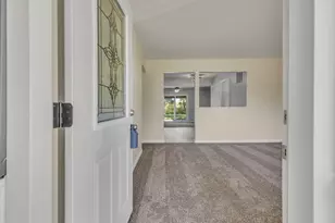 5194 Hacket Dr, Columbus, OH 43232 - Photo 5