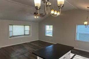 1585 Shady Lane Rd, Columbus, OH 43227 - Photo 7