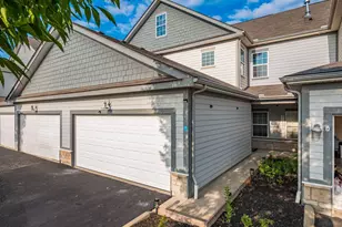 5915 Blackbird Wy, Lewis Center, OH 43035 - Photo 1