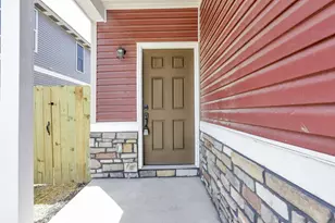 1521 Delbert Rd, Columbus, OH 43219 - Photo 7