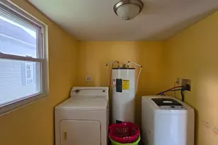 210 W Montford Ave, Ada, OH 45810 - Photo 17